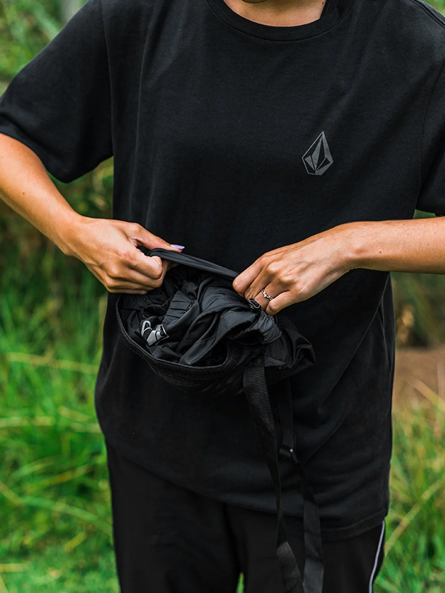 Earth Tripper Windbreaker - Black